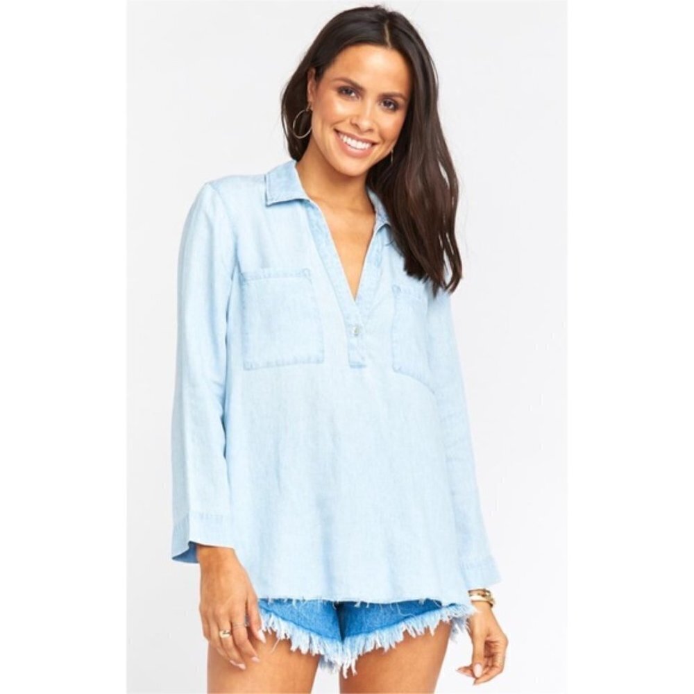 Show Me Your Mumu Carlie Shirt in Light Chambray Size XS